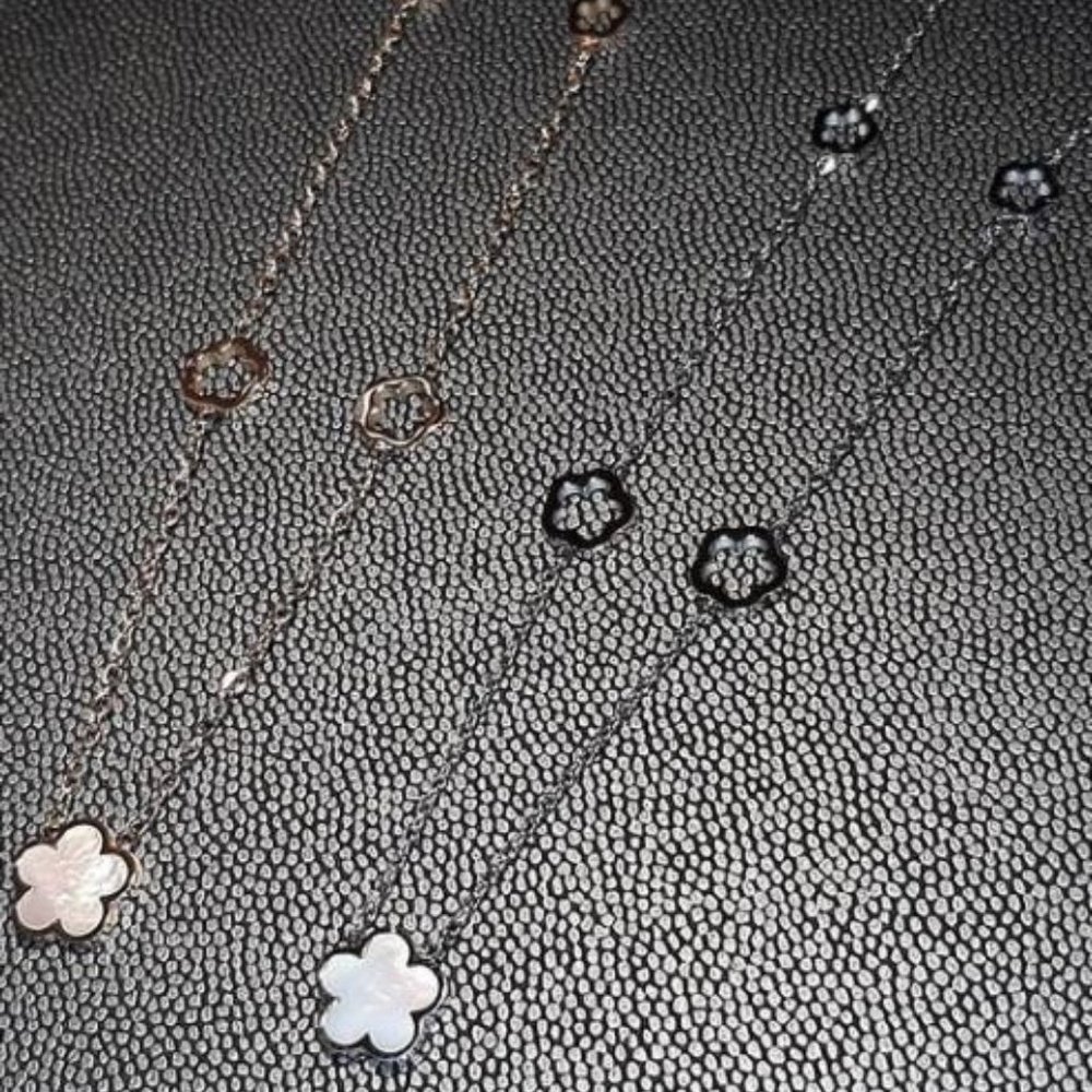 Clover Necklace with pendant